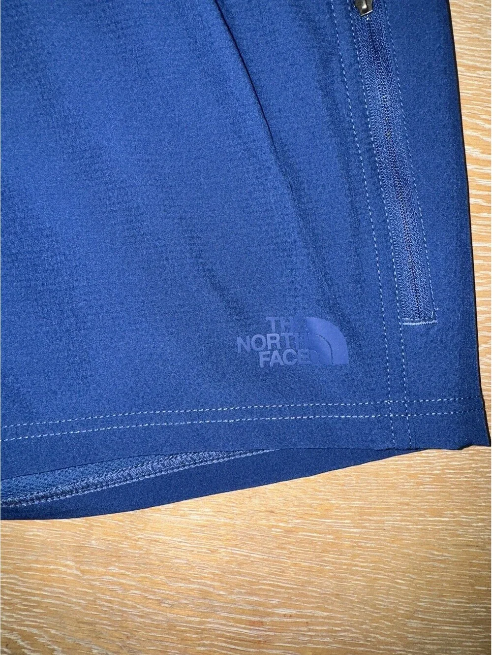 THE NORTH FACE ROLLING SUN Shorts 7” Mens Size 36 Estate Blue Flash Dry